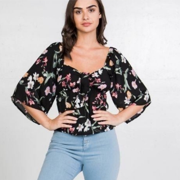 Jealous Tomato Floral print crop top‎ - Picture 1 of 6